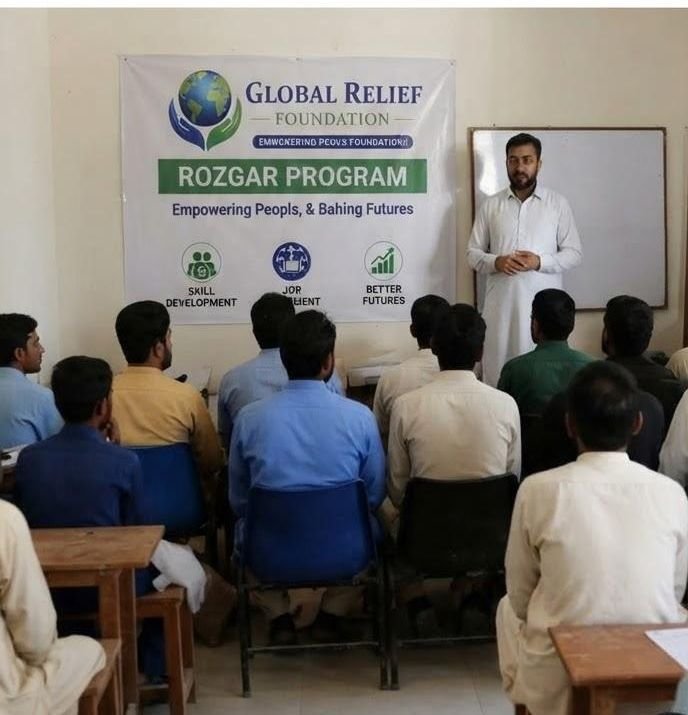 Trainees at a GRF Rozgaar skills session